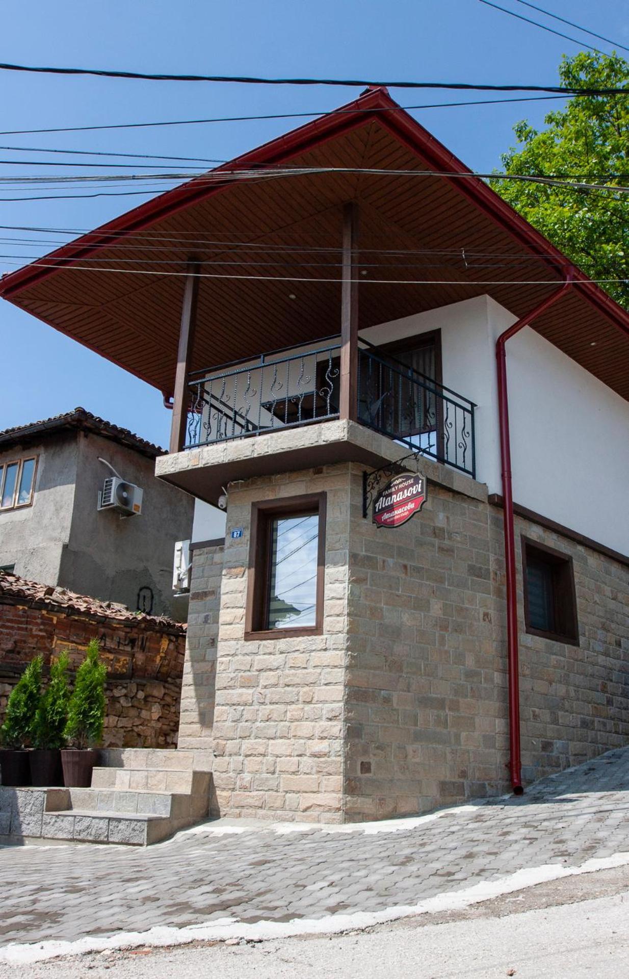 Вілла Family House Atanasovi Велико-Тирново Екстер'єр фото